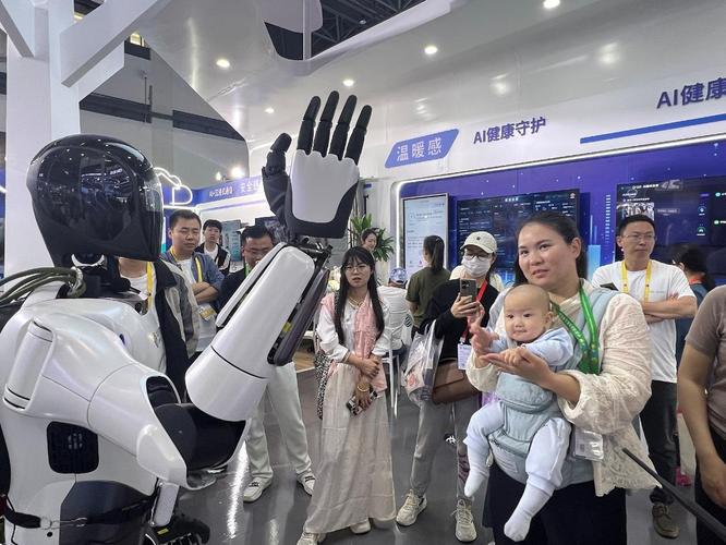 中国移动携"移动爱家"ai黑科技矩阵亮相消博会